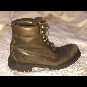 Timberlands Men’s 6-inch Premium Waterproof Boots